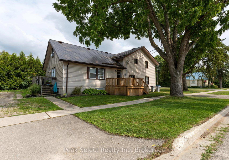 32-victoria-street-w-south-huron-ontario-x13745388