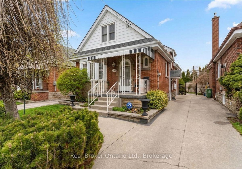 193-huxley-avenue-s-hamilton-ontario-x13745418