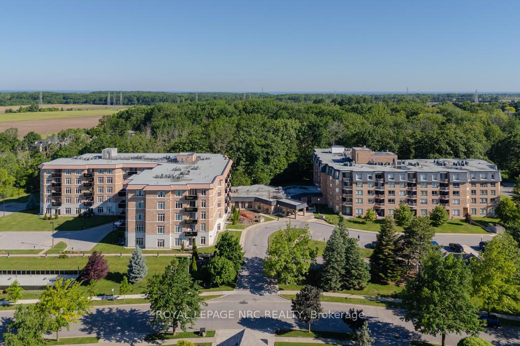 8111-forest-glen-drive-niagara-falls-ontario-x13745438