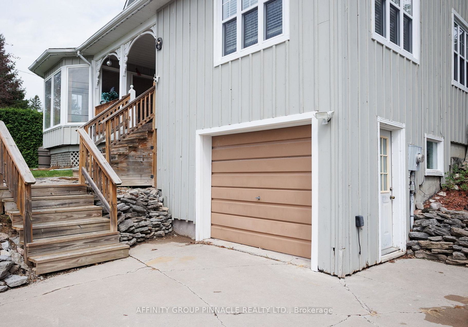 95-bond-street-e-kawartha-lakes-ontario-x13745508