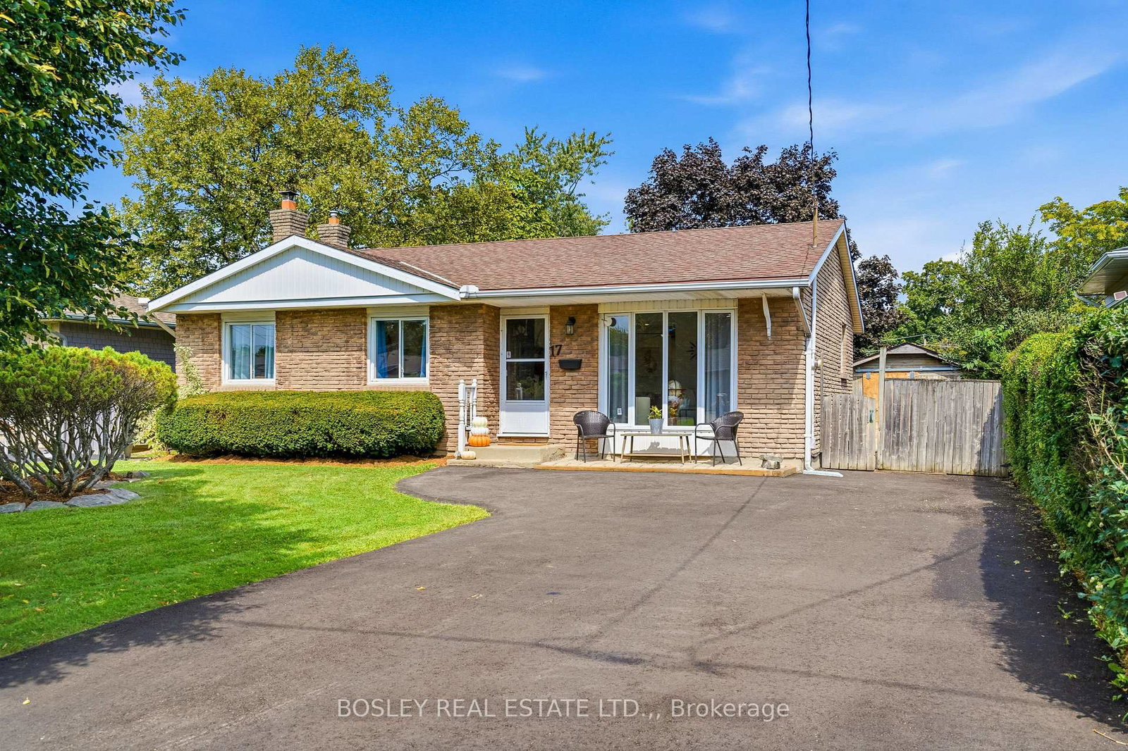 17-acadia-crescent-st-catharines-ontario-x13745632