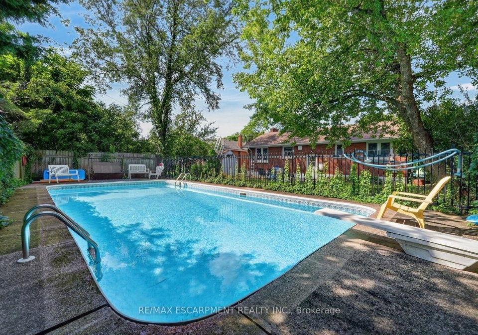 16-byrne-boulevard-st-catharines-ontario-x13745992