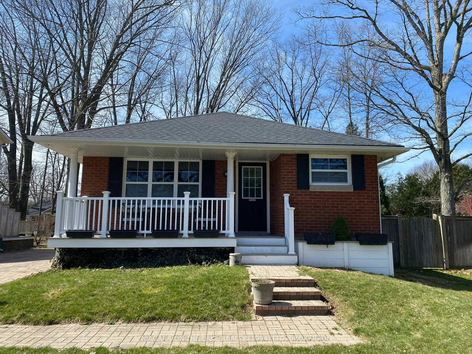 4-dixie-avenue-niagara-on-the-lake-ontario-x13746244
