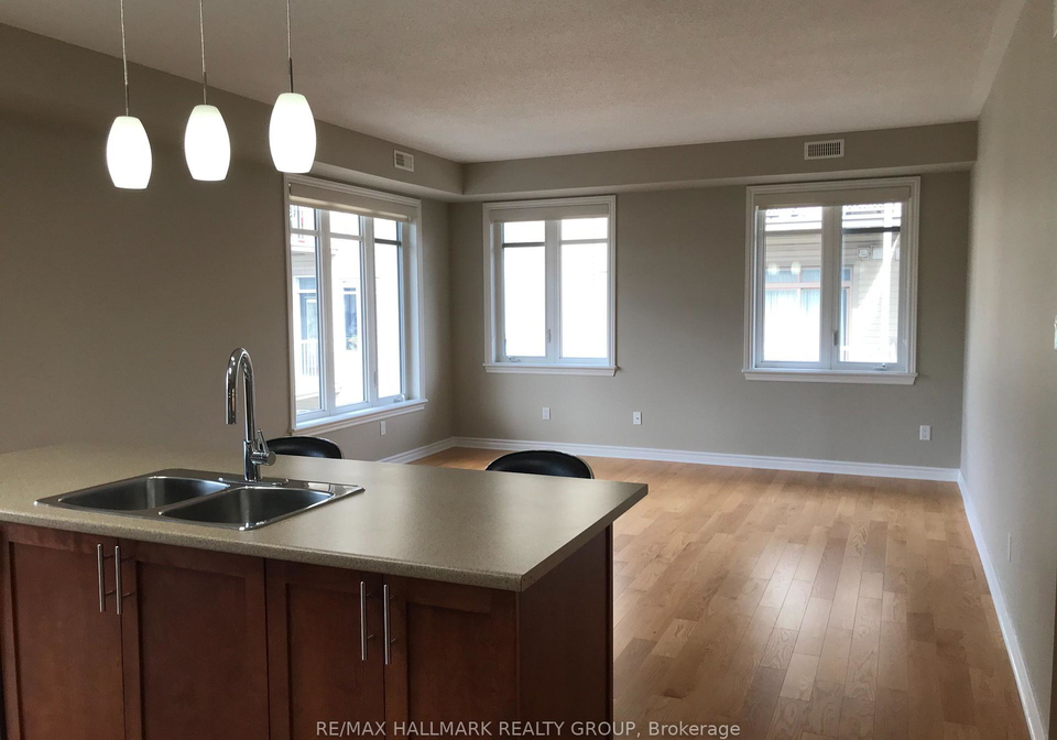 43-tayside-private-ottawa-ontario-x13746314