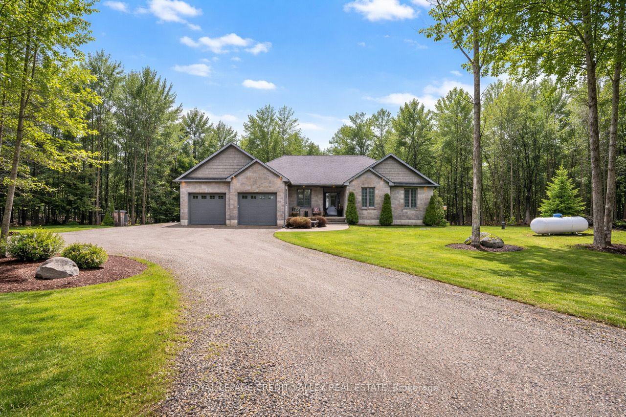 580381-side-road-chatsworth-ontario-x13746322