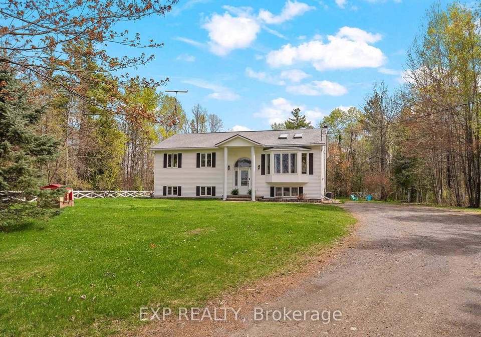 1348-scheel-drive-mcnabbraeside-ontario-x13746366