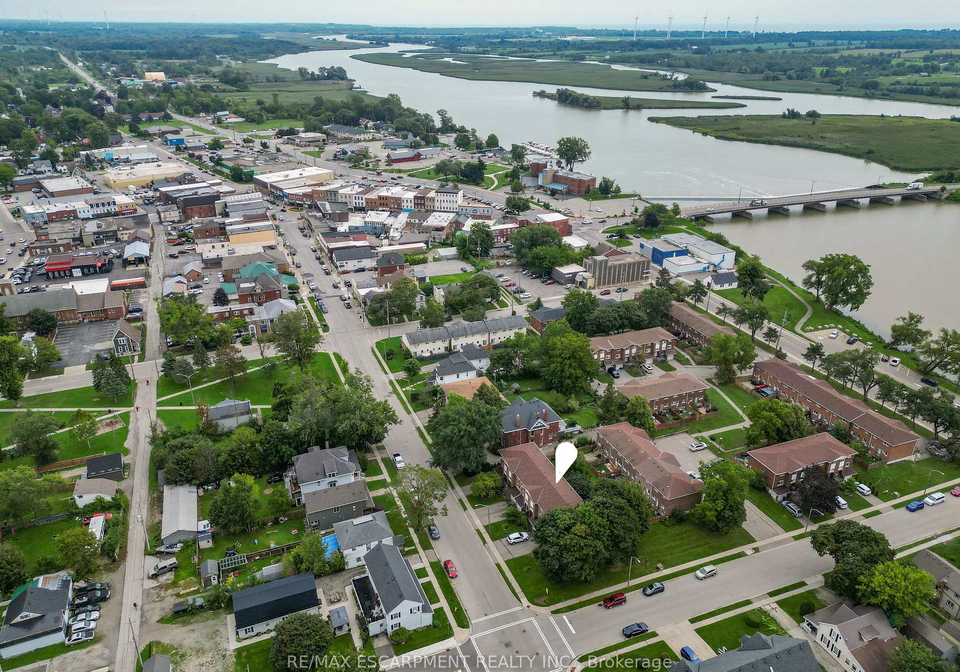 132-lock-street-w-haldimand-ontario-x13746698