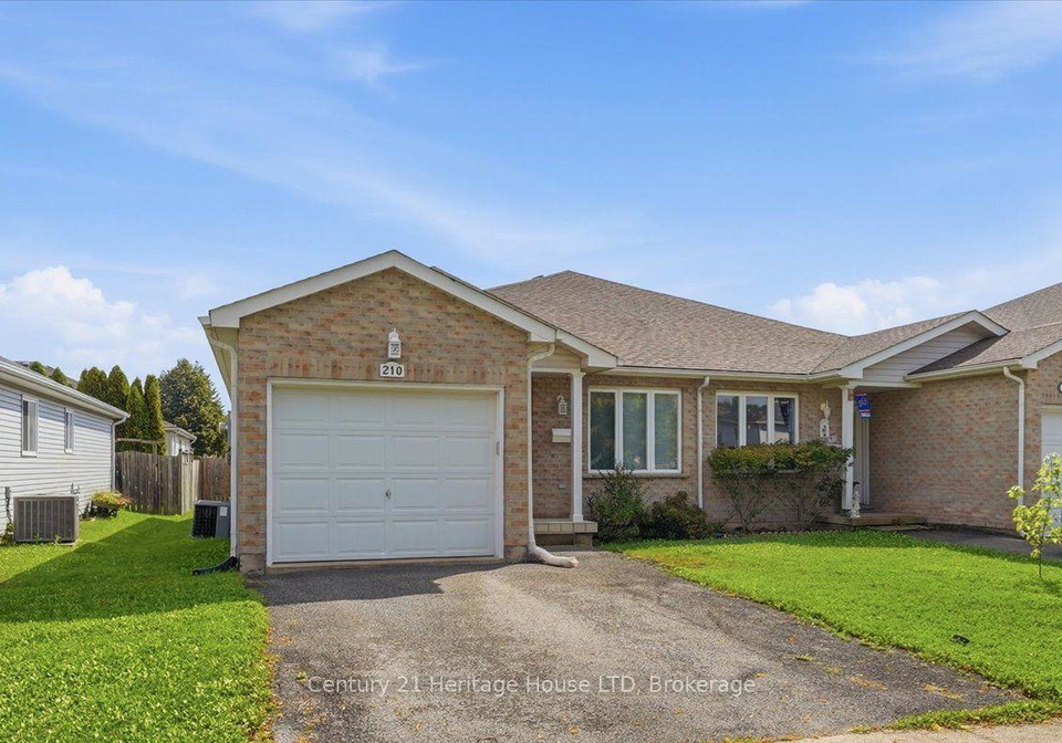 210-oakcrest-avenue-welland-ontario-x13746728