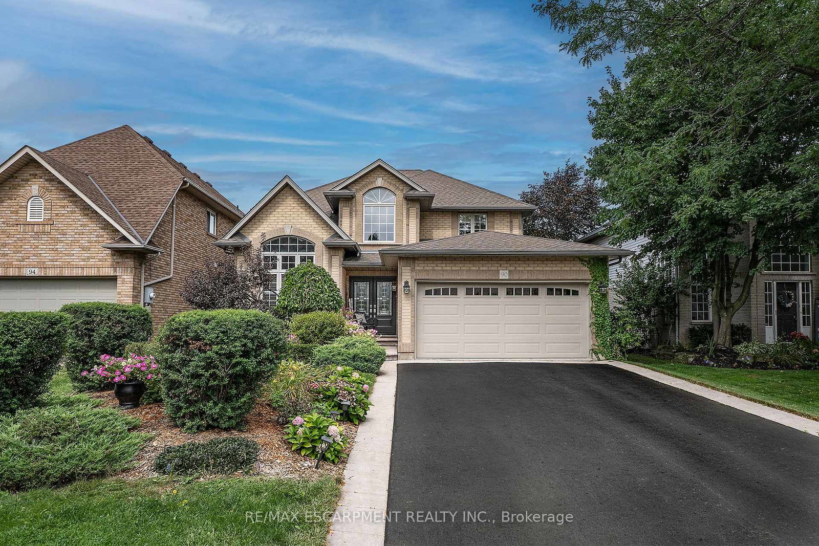90-surrey-drive-hamilton-ontario-x13746742