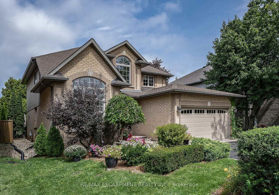 90-surrey-drive-hamilton-ontario-x13746742
