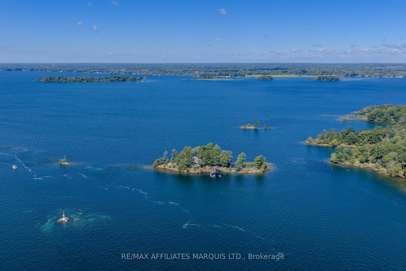 1-island-49-island-leeds-and-the-thousand-islands-ontario-x13746768