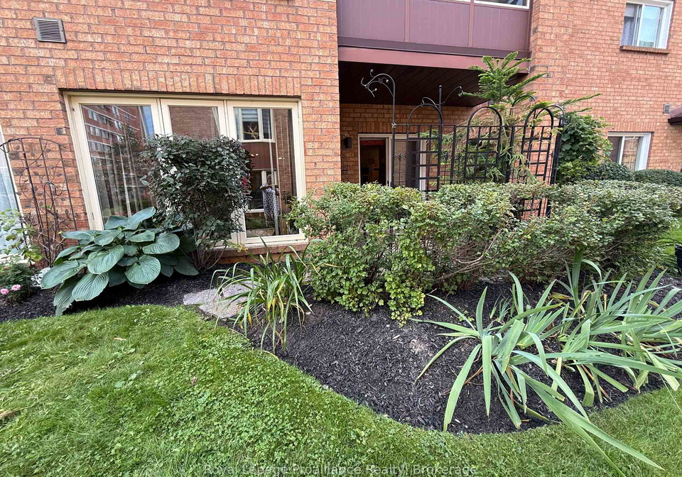 2181-walker-avenue-peterborough-ontario-x13746774