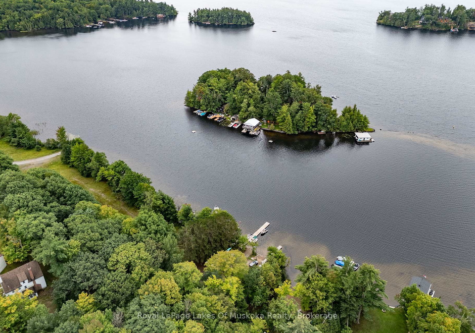 230-lakeview-avenue-gravenhurst-ontario-x13746848