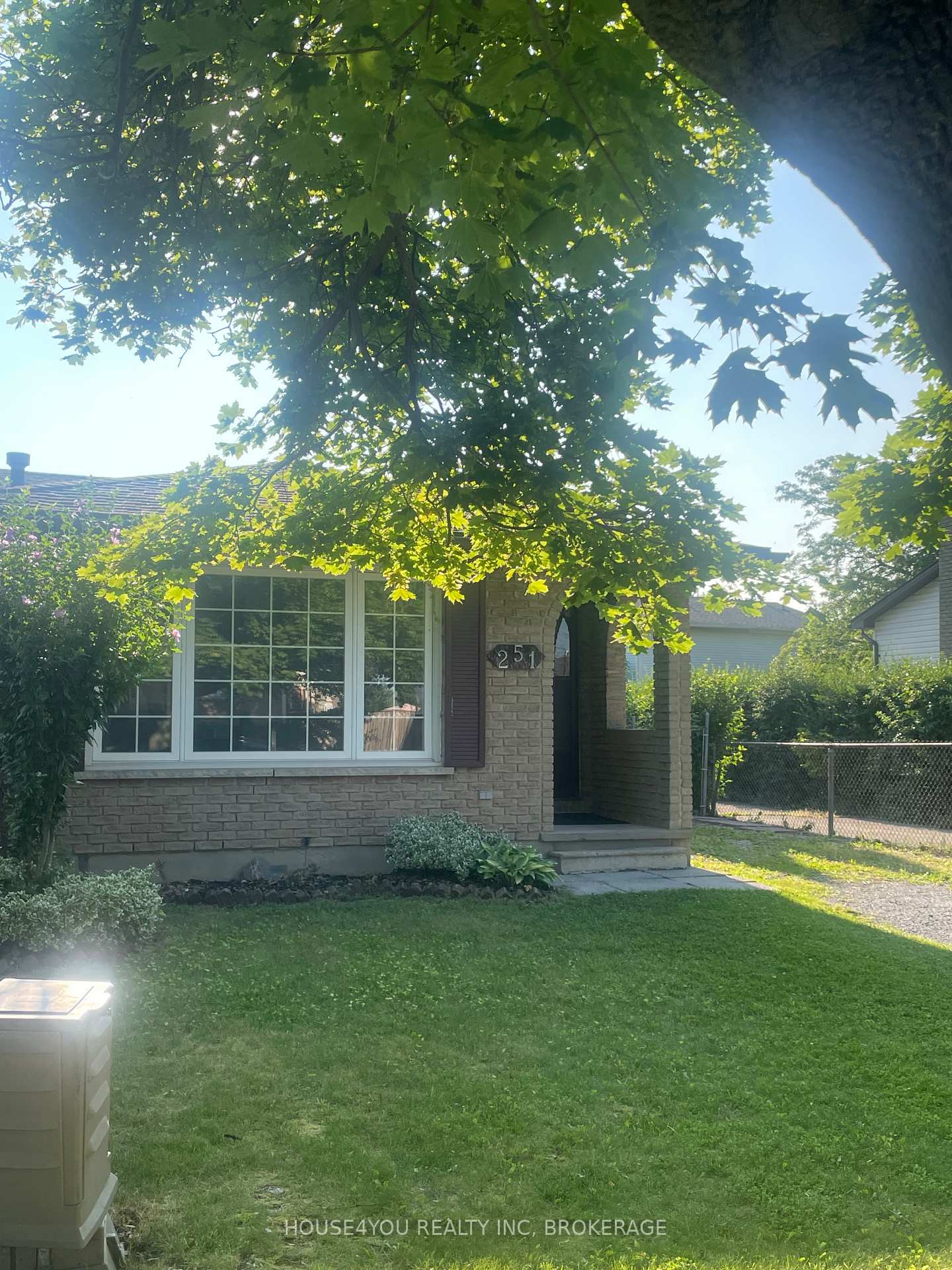 251-st-augustine-drive-ne-st-catharines-ontario-x13746934