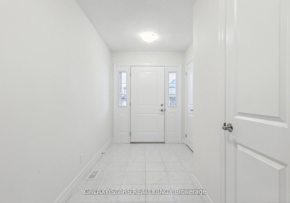 33-robertson-drive-stratford-ontario-x13747010