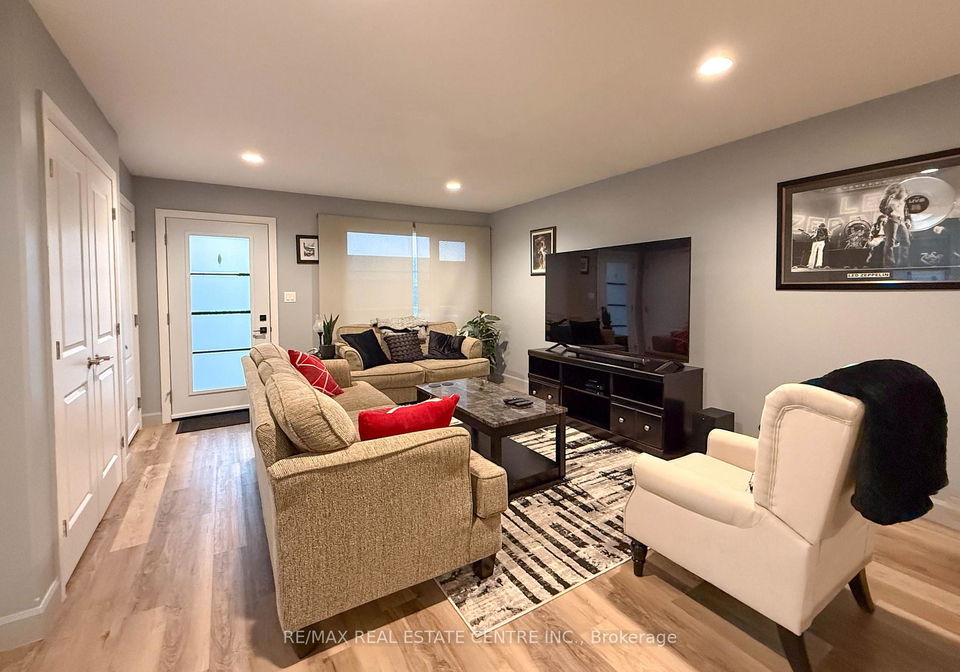 101-grassland-grove-chatham-kent-ontario-x13747084