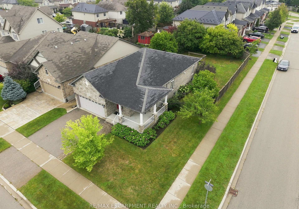33-norma-crescent-guelph-ontario-x13747112