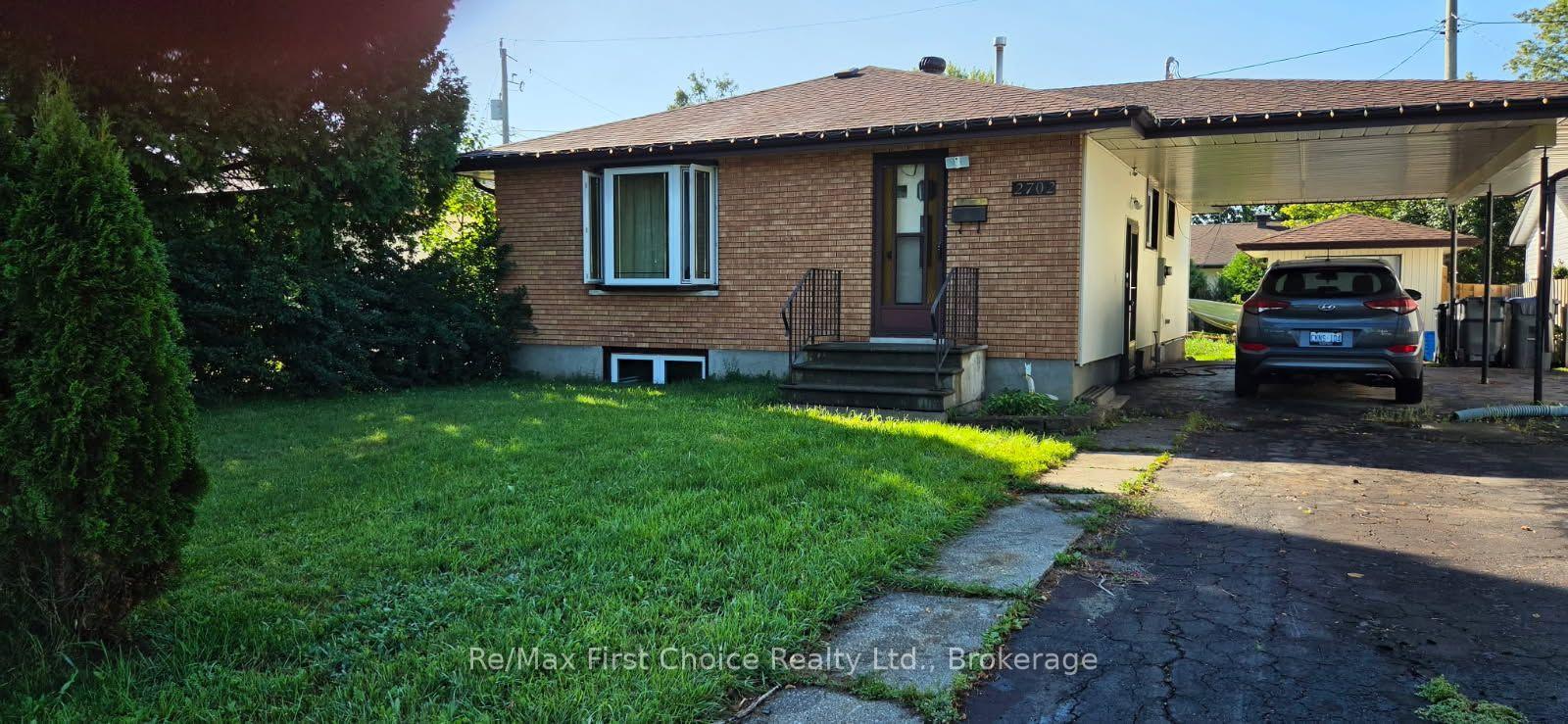 2702-e-churchill-drive-e-thunder-bay-ontario-x13747156