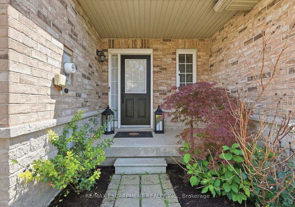 39-panabaker-drive-hamilton-ontario-x13747166