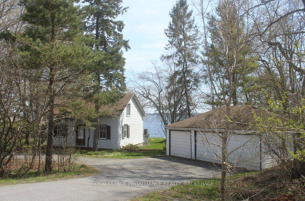 4690-bath-road-loyalist-ontario-x13747314