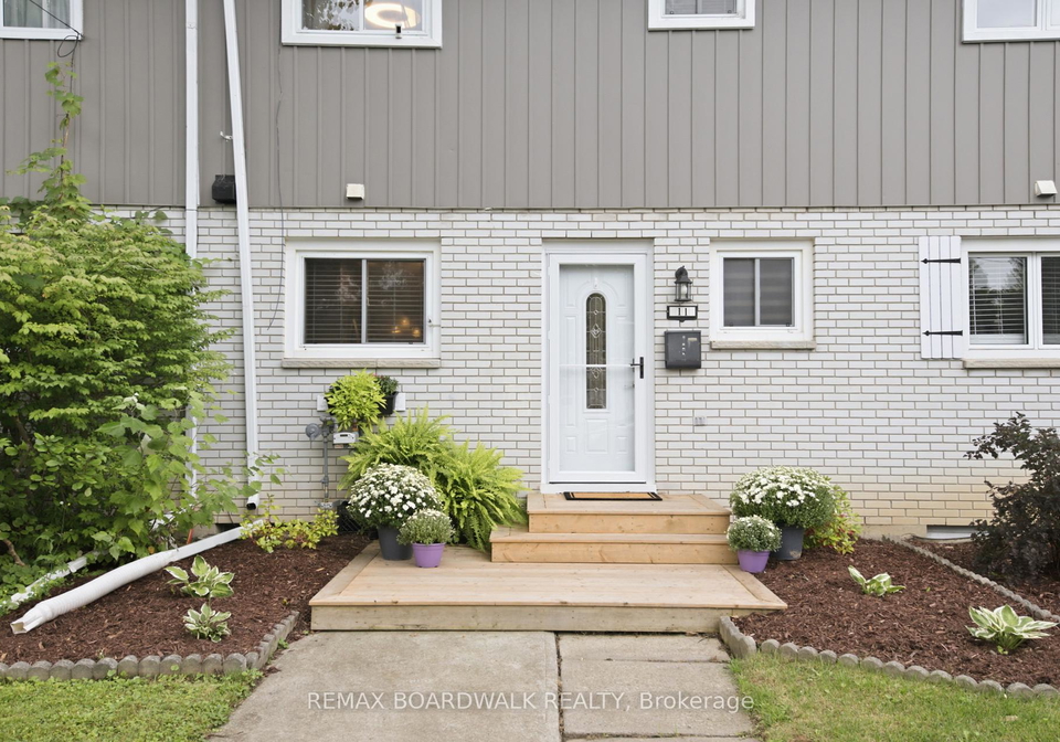 11-maple-avenue-brockville-ontario-x13747466