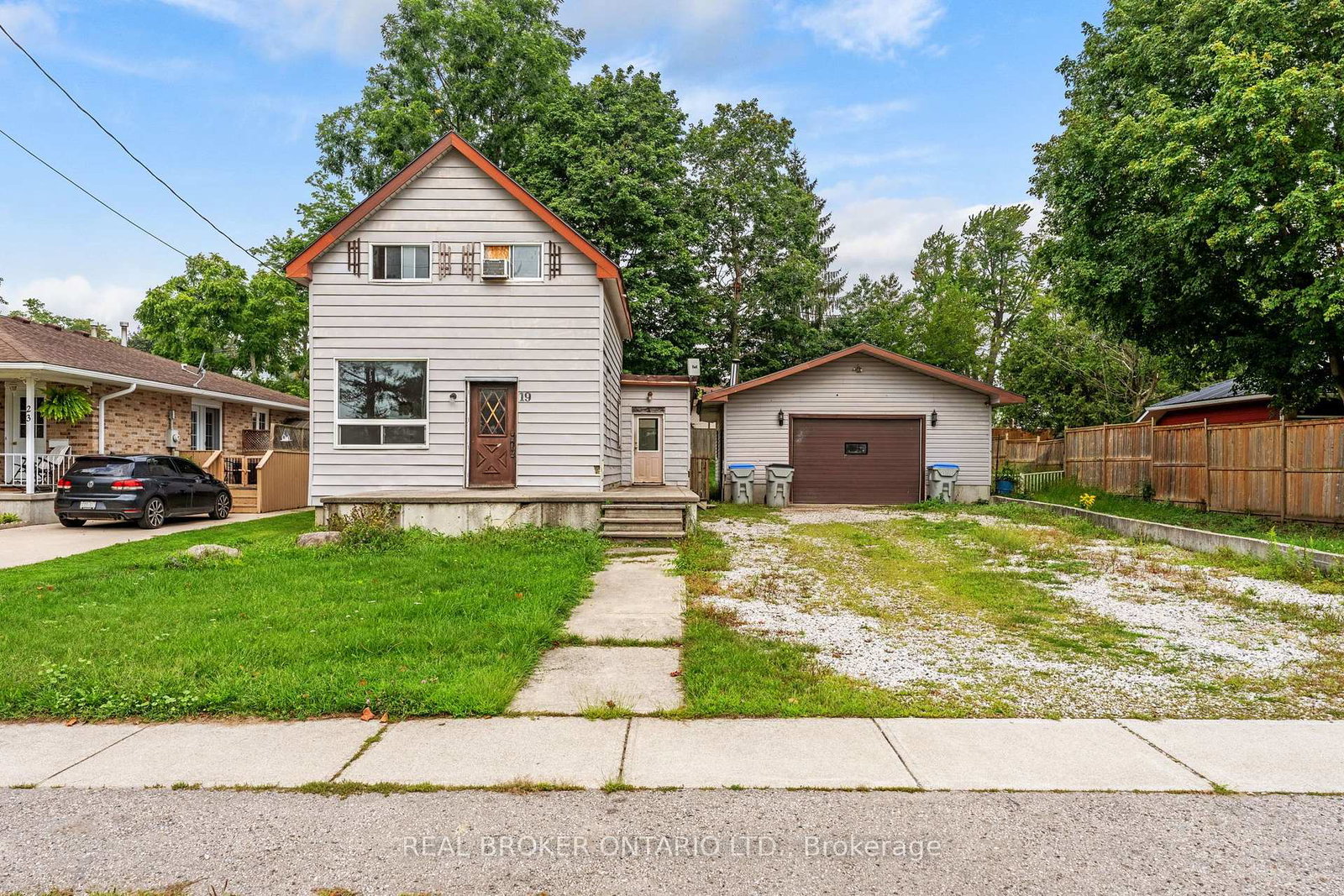 19-coleman-street-huron-east-ontario-x13747736