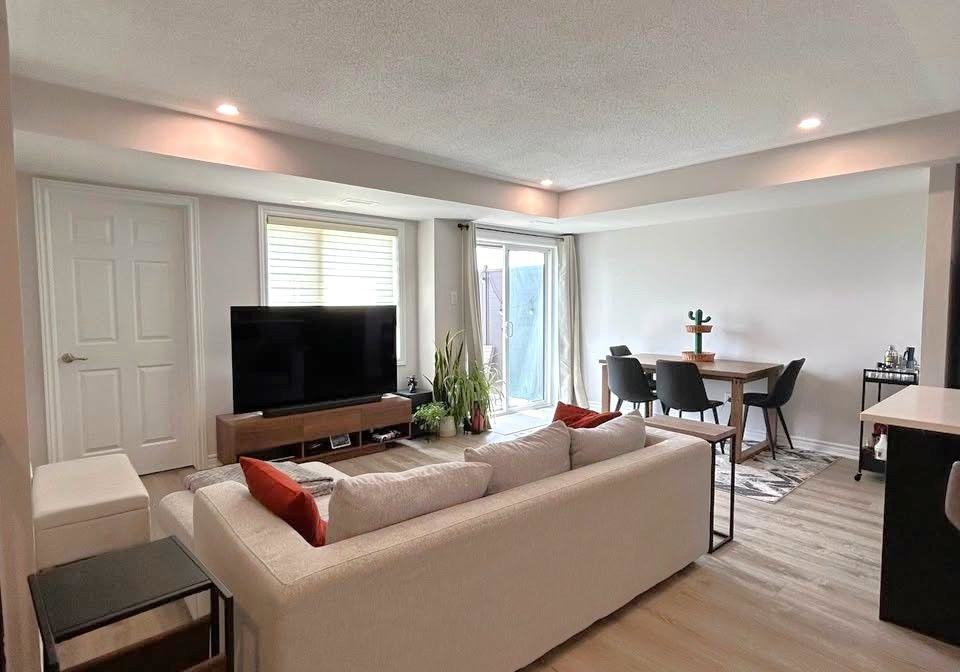 720-lapland-private-kanata-ontario-x13747856