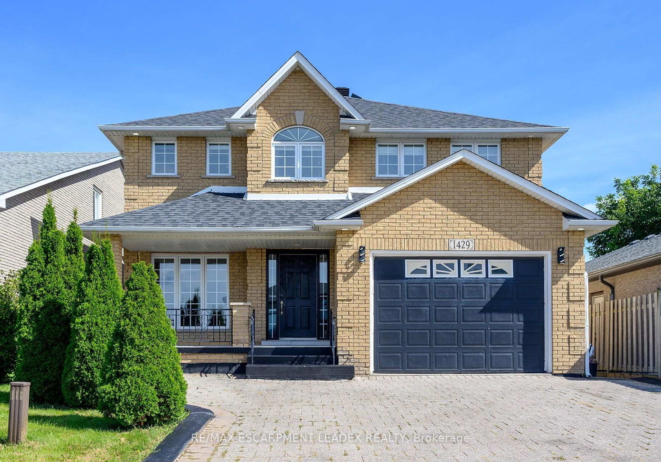 1429-upper-sherman-avenue-hamilton-ontario-x13747944