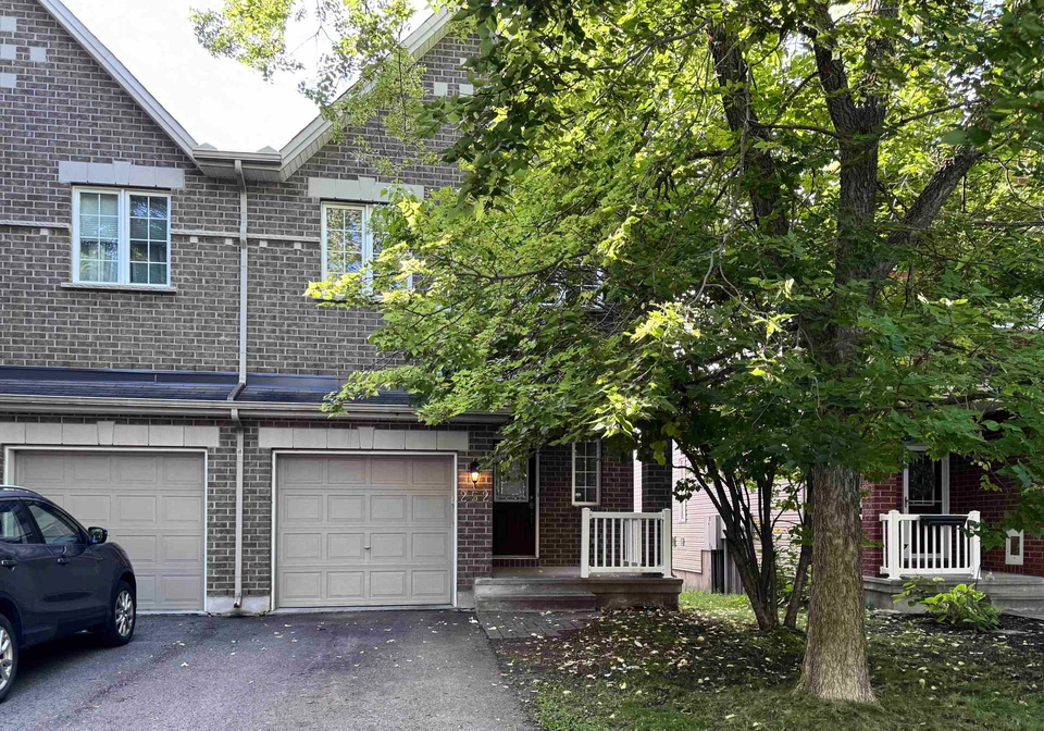 252-tandalee-crescent-kanata-ontario-x13748082