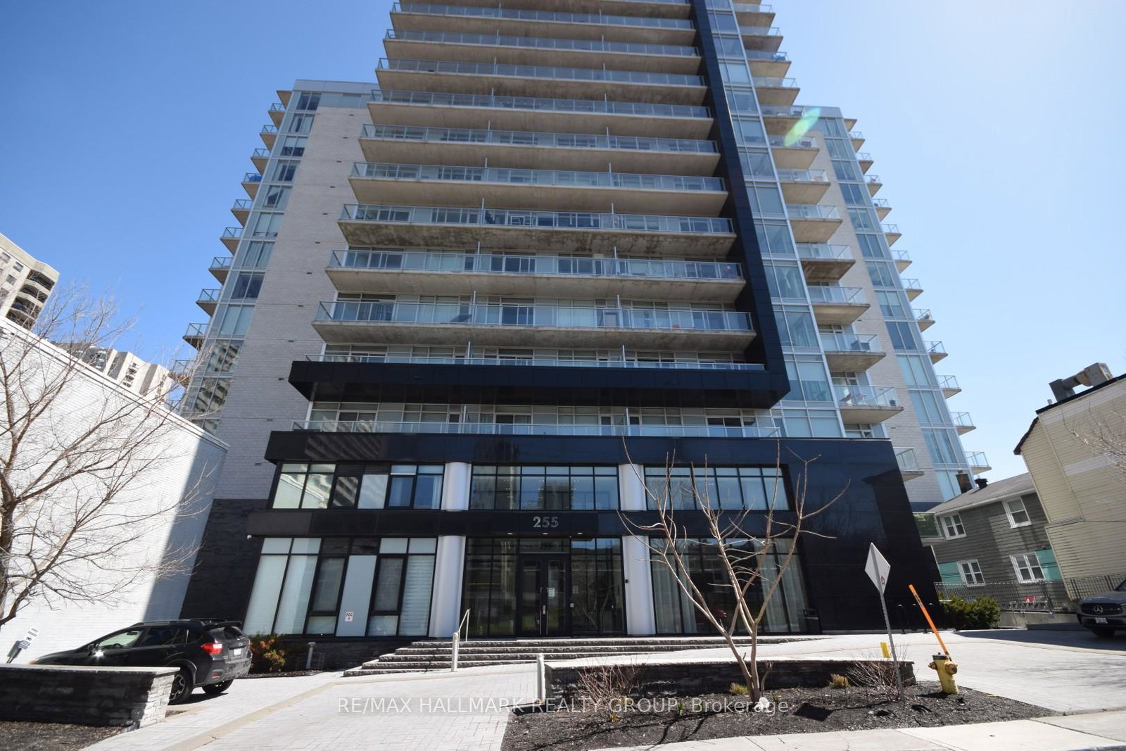 255-bay-street-ottawa-ontario-x13748170