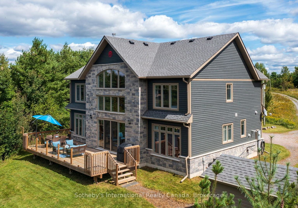 730-124-highway-mckellar-ontario-x13748240