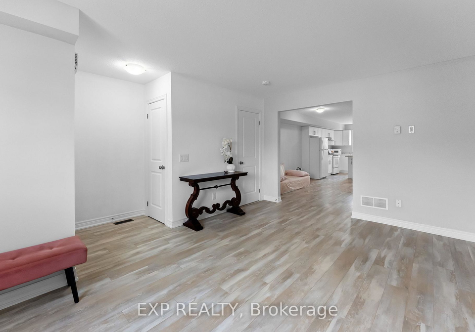 7768-ascot-circle-niagara-falls-ontario-x13748588