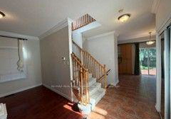 16-panorama-way-hamilton-ontario-x13748888