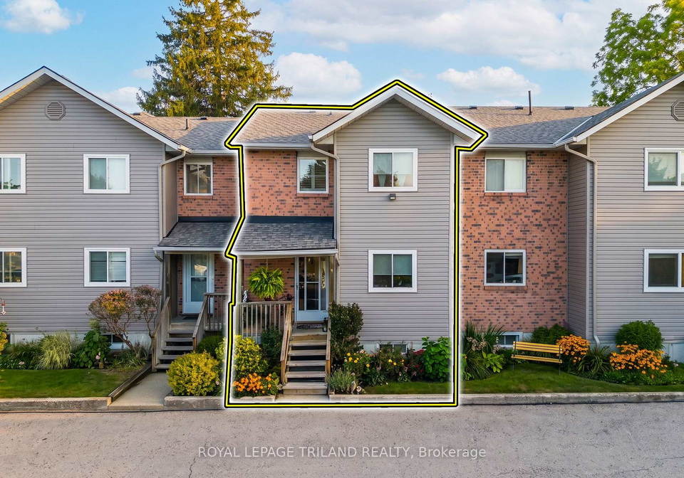 18-sauble-river-road-lambton-shores-ontario-x13748960