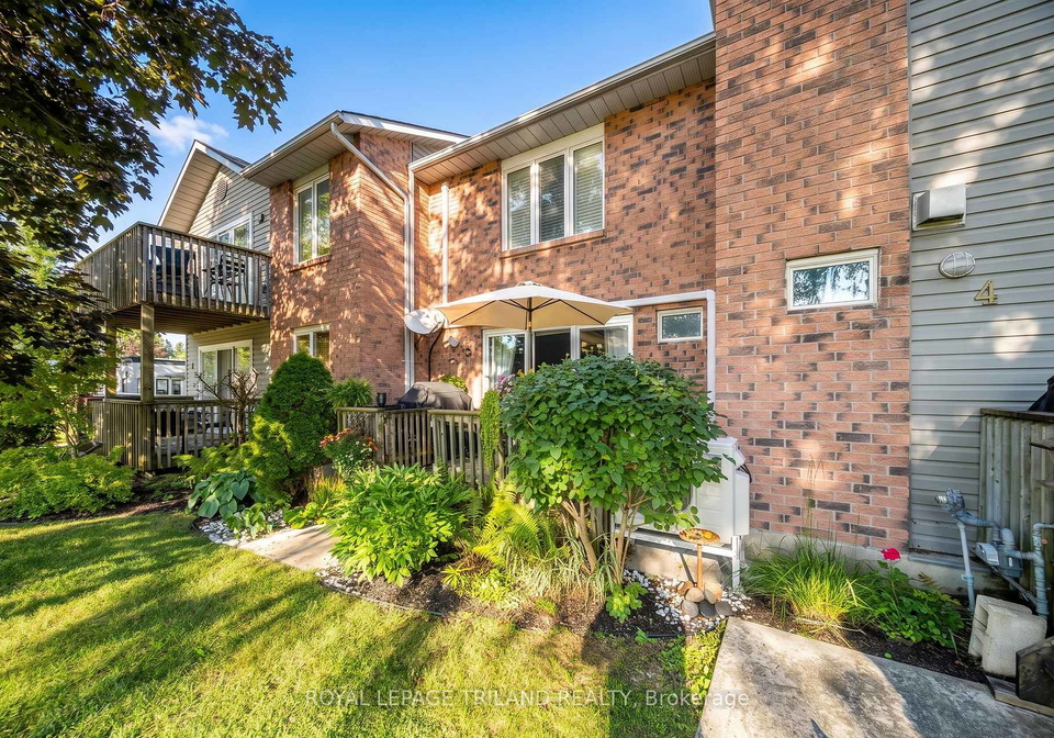 18-sauble-river-road-lambton-shores-ontario-x13748960