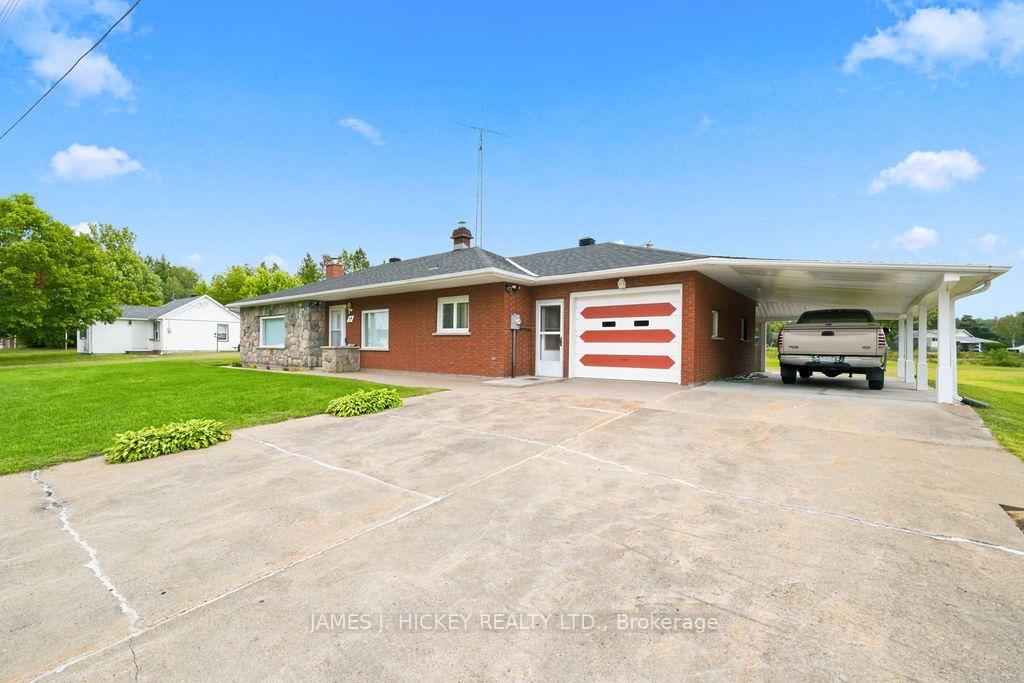 54-ottawa-street-laurentian-hills-ontario-x13749250