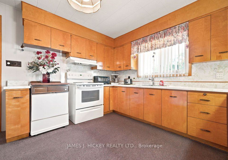 54-ottawa-street-laurentian-hills-ontario-x13749250