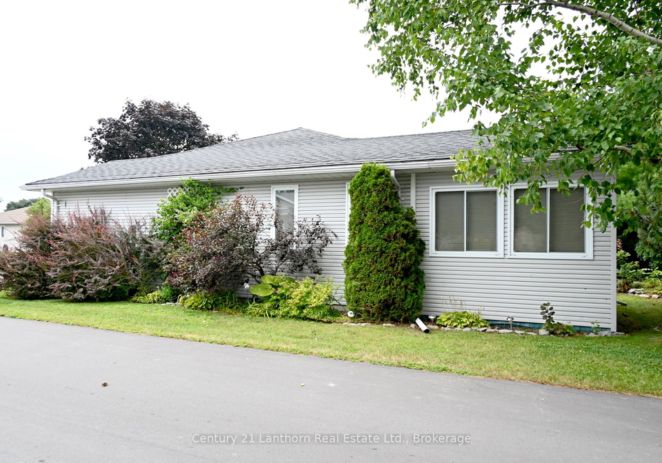 1-reynolds-place-n-prince-edward-county-ontario-x13749270