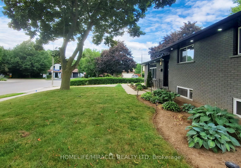 374-book-road-grimsby-ontario-x13749276