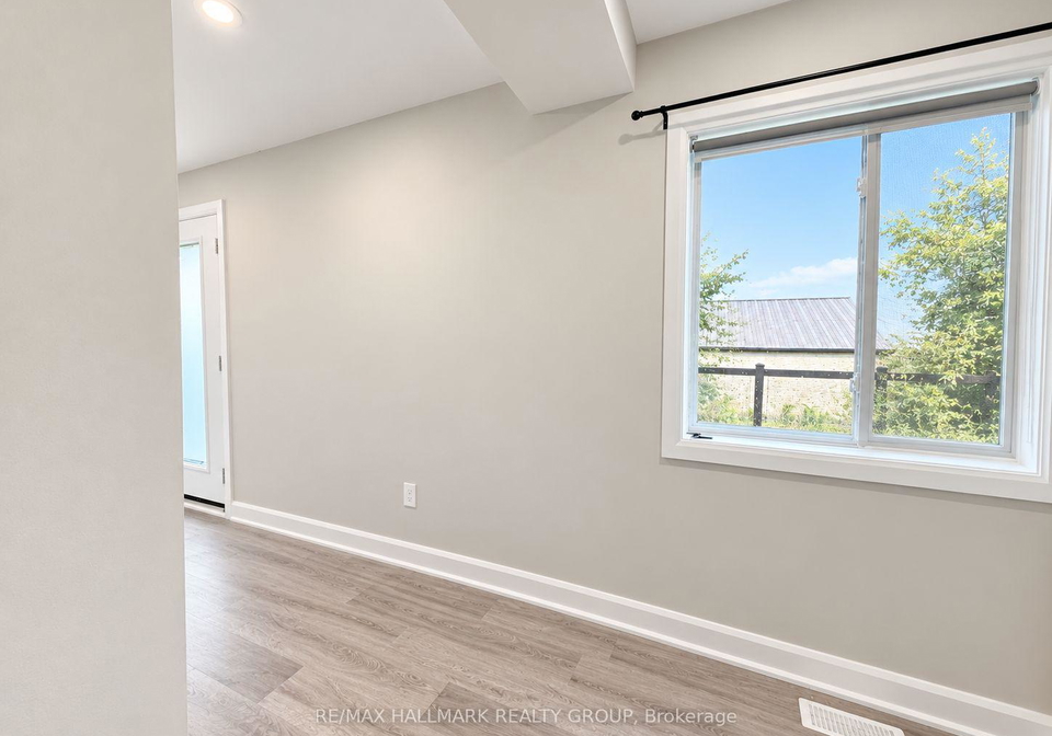 131-camelia-avenue-ottawa-ontario-x13749278