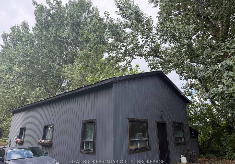 21809-concession-3-road-south-glengarry-ontario-x13749316