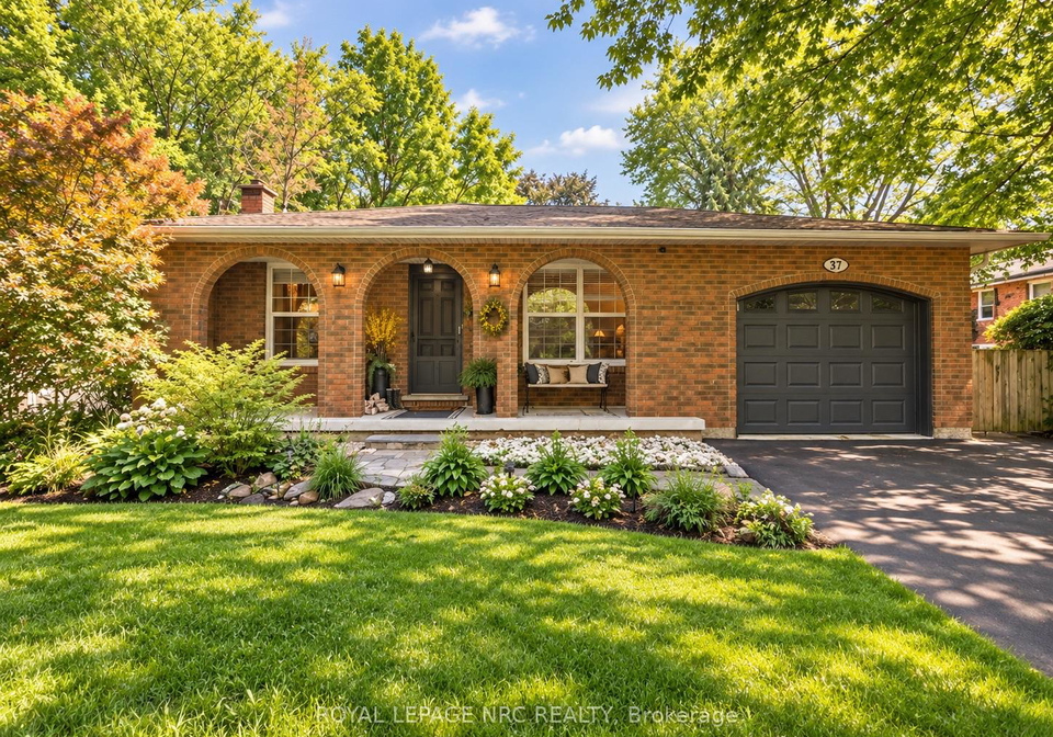 37-spruceside-crescent-pelham-ontario-x13749364