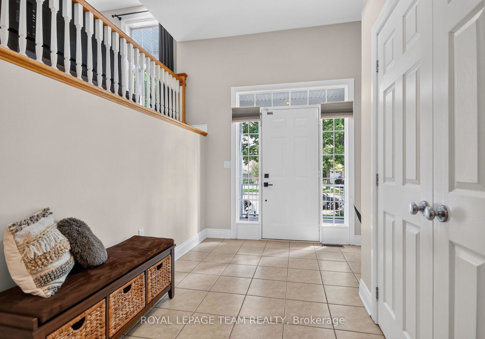 253-berrigan-drive-ottawa-ontario-x13749372