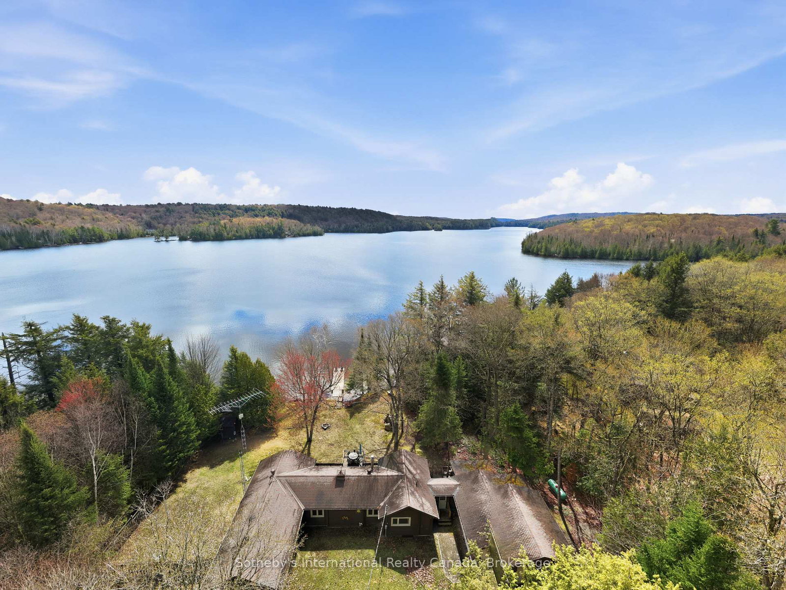 1027-scott-lane-lake-of-bays-ontario-x13749530