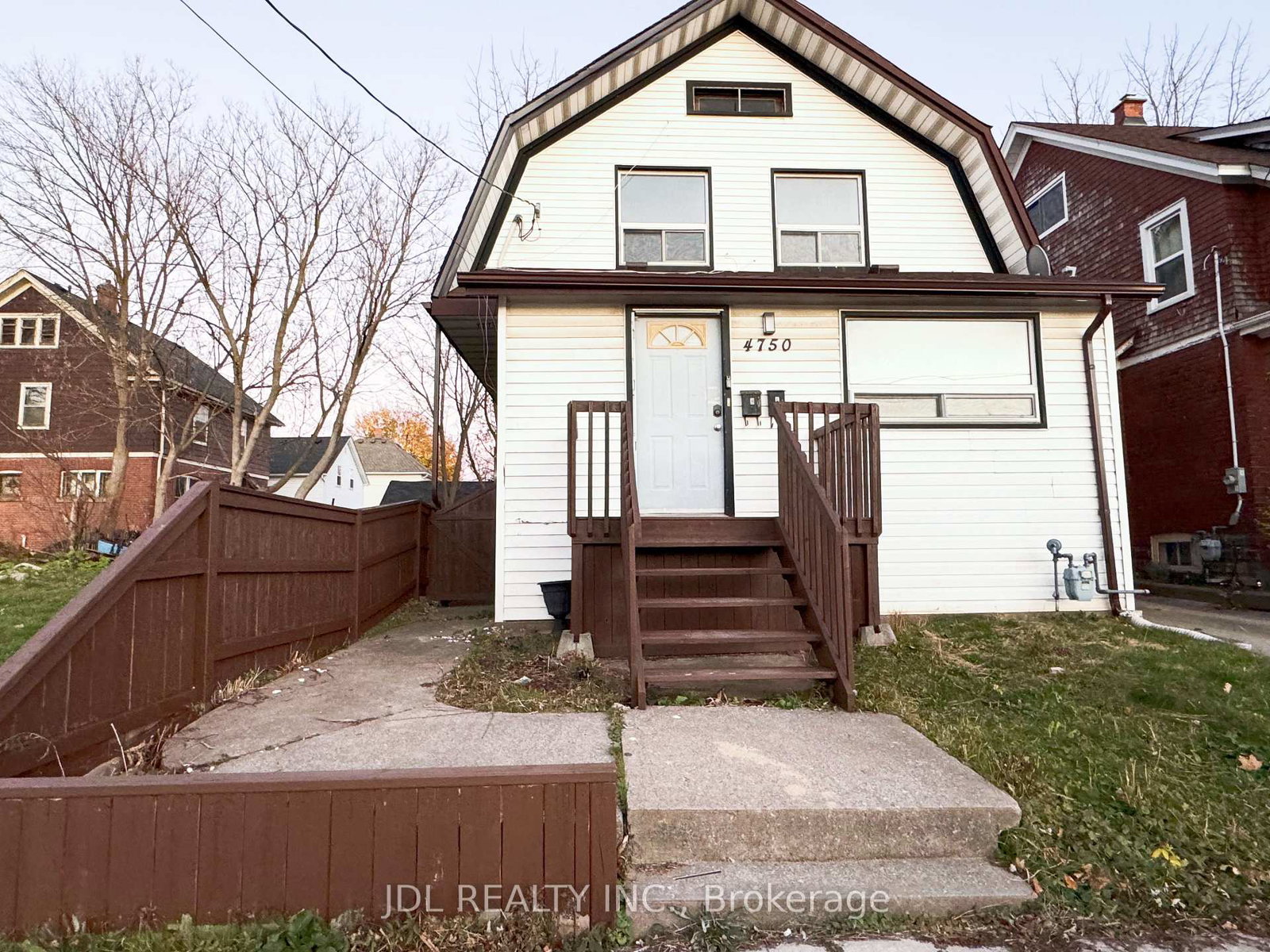 4750-saint-lawrence-avenue-niagara-falls-ontario-x13750172