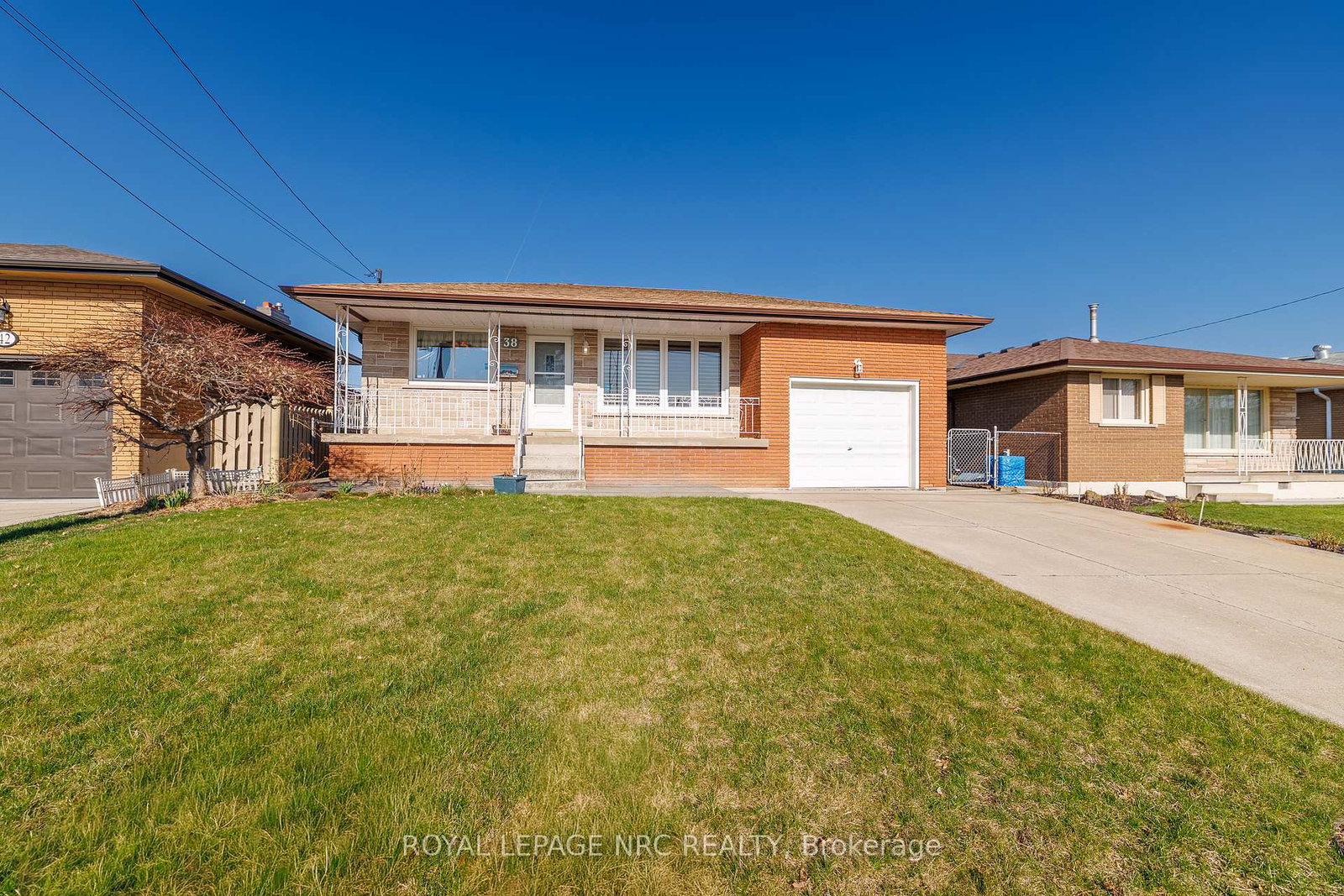 38-rivercrest-road-hamilton-ontario-x13750398