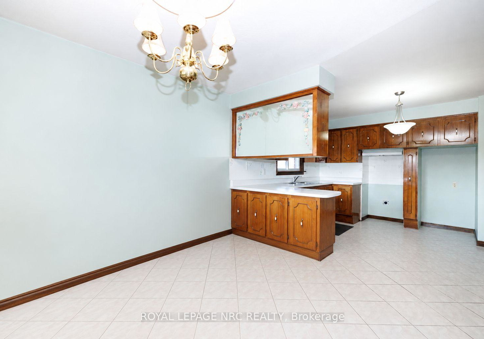 38-rivercrest-road-hamilton-ontario-x13750398