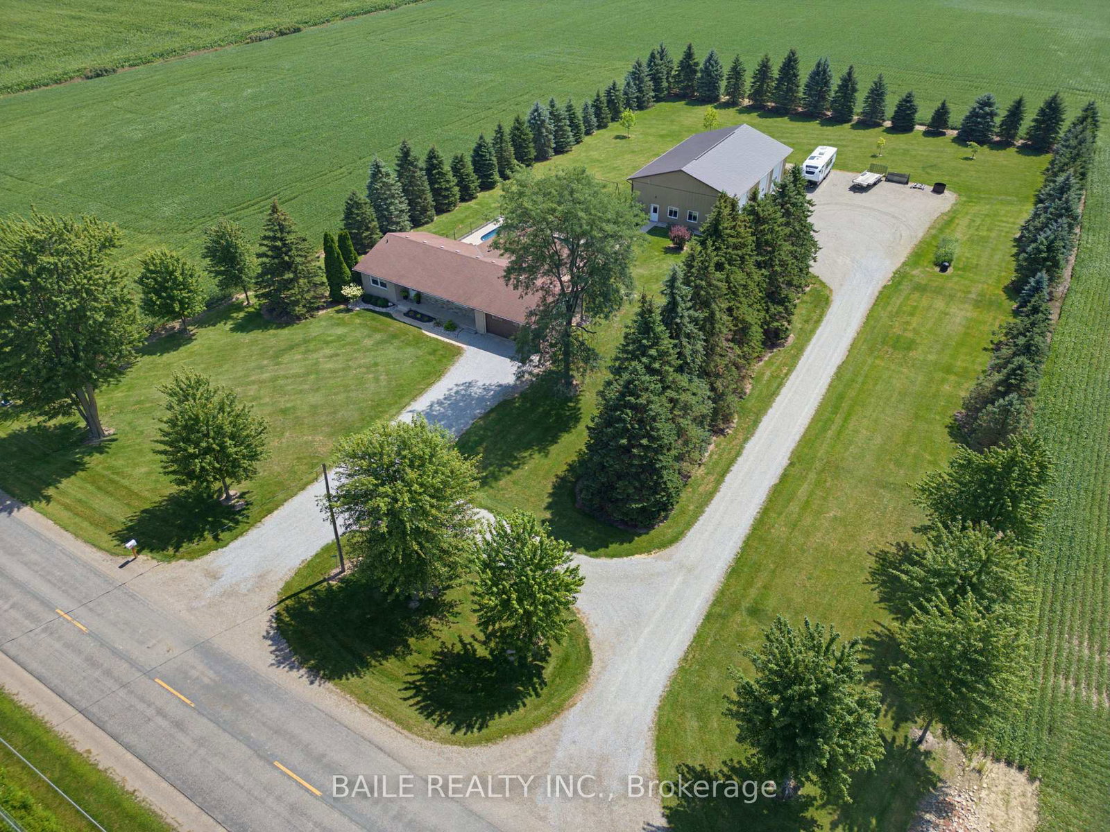 6725-churchill-line-brooke-alvinston-ontario-x13750400