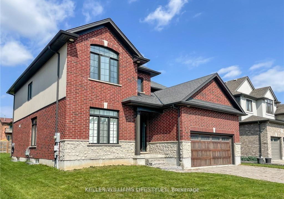 756-hickorystick-london-north-ontario-x13750440