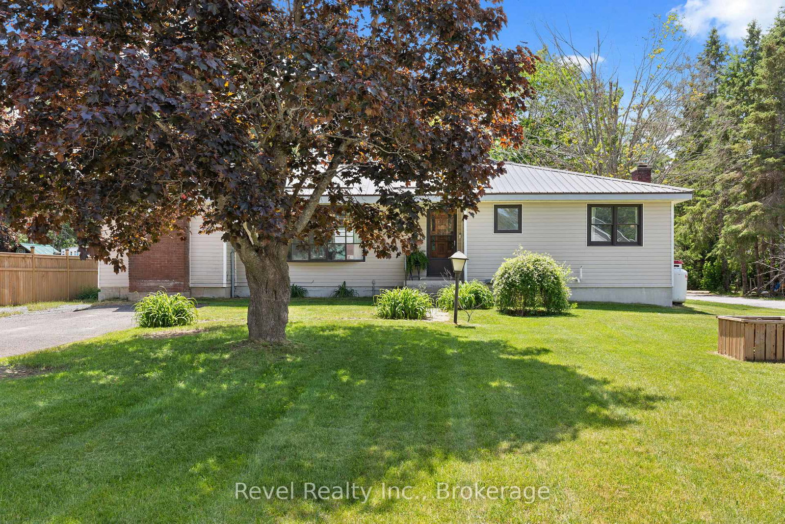 101-bolsover-road-kawartha-lakes-ontario-x13750464